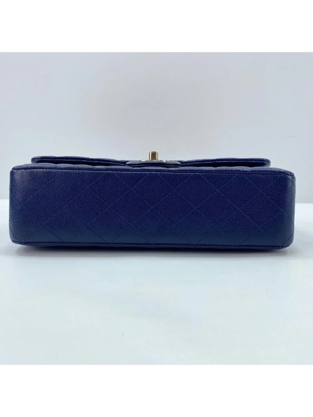 Chanel Shoulder Bag Quilted 25